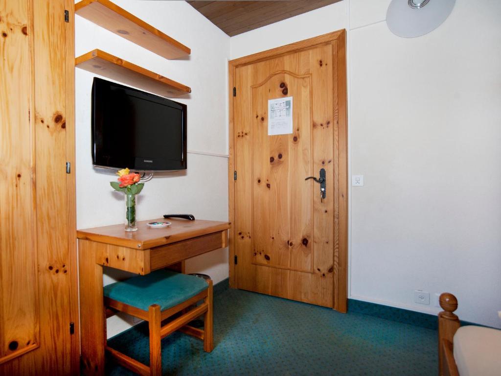 Ambiente Guesthouse Saas Fee Szoba fotó
